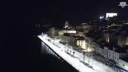 Nábřeží a město