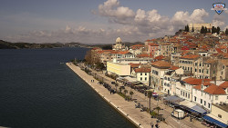 Nábřeží a město