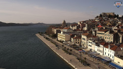 Nábřeží a město