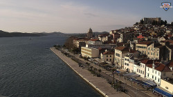 Nábřeží a město