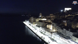 Nábřeží a město