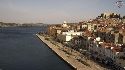 Nábřeží a město