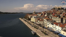 Nábřeží a město