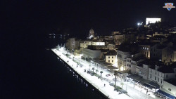 Nábřeží a město