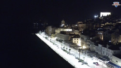 Nábřeží a město