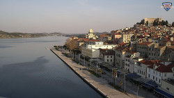 Nábřeží a město