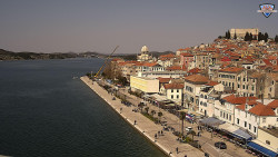 Nábřeží a město