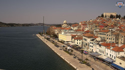 Nábřeží a město