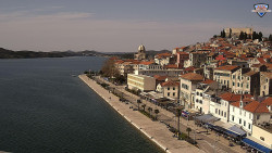 Nábřeží a město