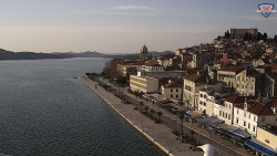 Nábřeží a město