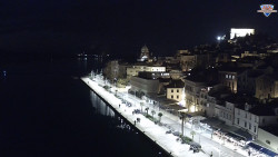 Nábřeží a město