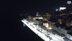 Nábřeží a město