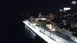 Nábřeží a město