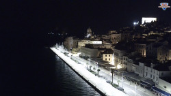 Nábřeží a město