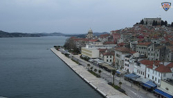 Nábřeží a město