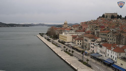 Nábřeží a město