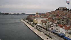 Nábřeží a město