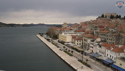 Nábřeží a město