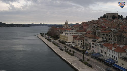 Nábřeží a město