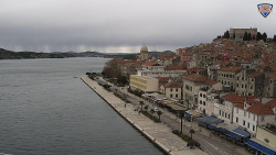 Nábřeží a město