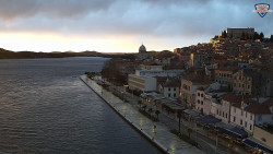 Nábřeží a město