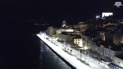 Nábřeží a město