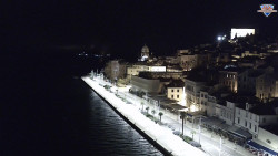 Nábřeží a město