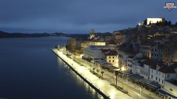 Nábřeží a město