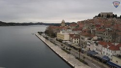 Nábřeží a město