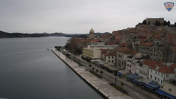 Nábřeží a město