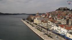 Nábřeží a město