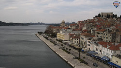 Nábřeží a město