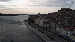 Nábřeží a město