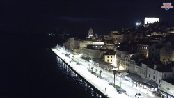 Nábřeží a město