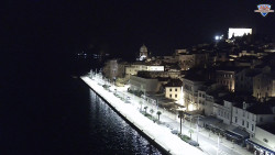 Nábřeží a město