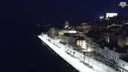 Nábřeží a město