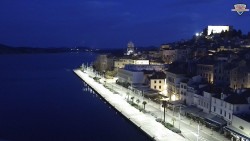 Nábřeží a město