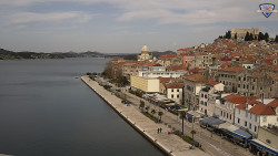 Nábřeží a město