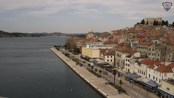 Nábřeží a město