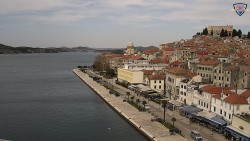 Nábřeží a město