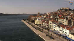 Nábřeží a město