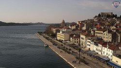 Nábřeží a město