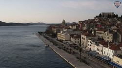 Nábřeží a město