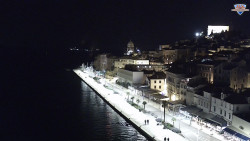 Nábřeží a město