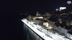 Nábřeží a město