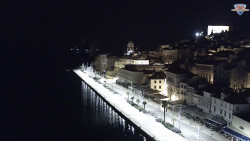 Nábřeží a město