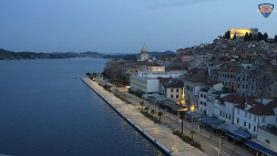 Nábřeží a město