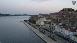 Nábřeží a město