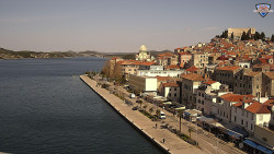 Nábřeží a město