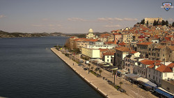 Nábřeží a město